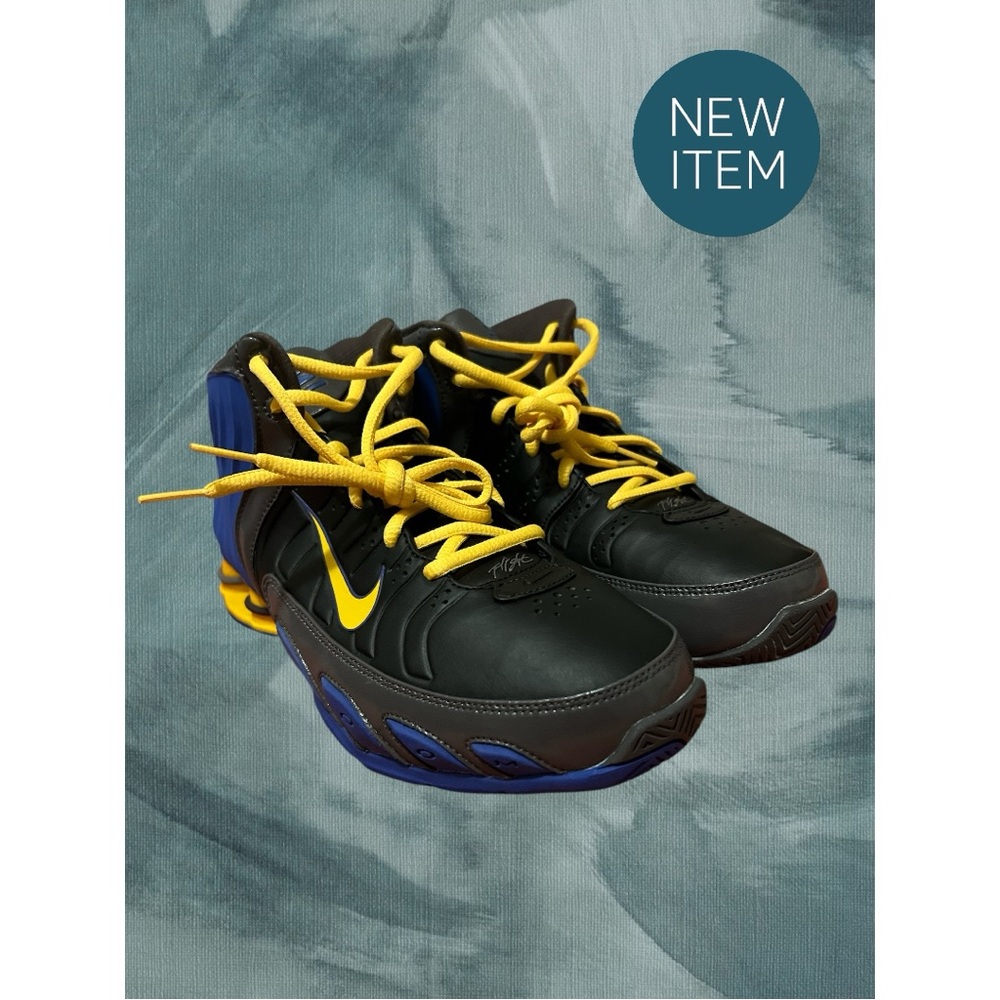 Nike Shox Sneakers - Picture 2 of 10